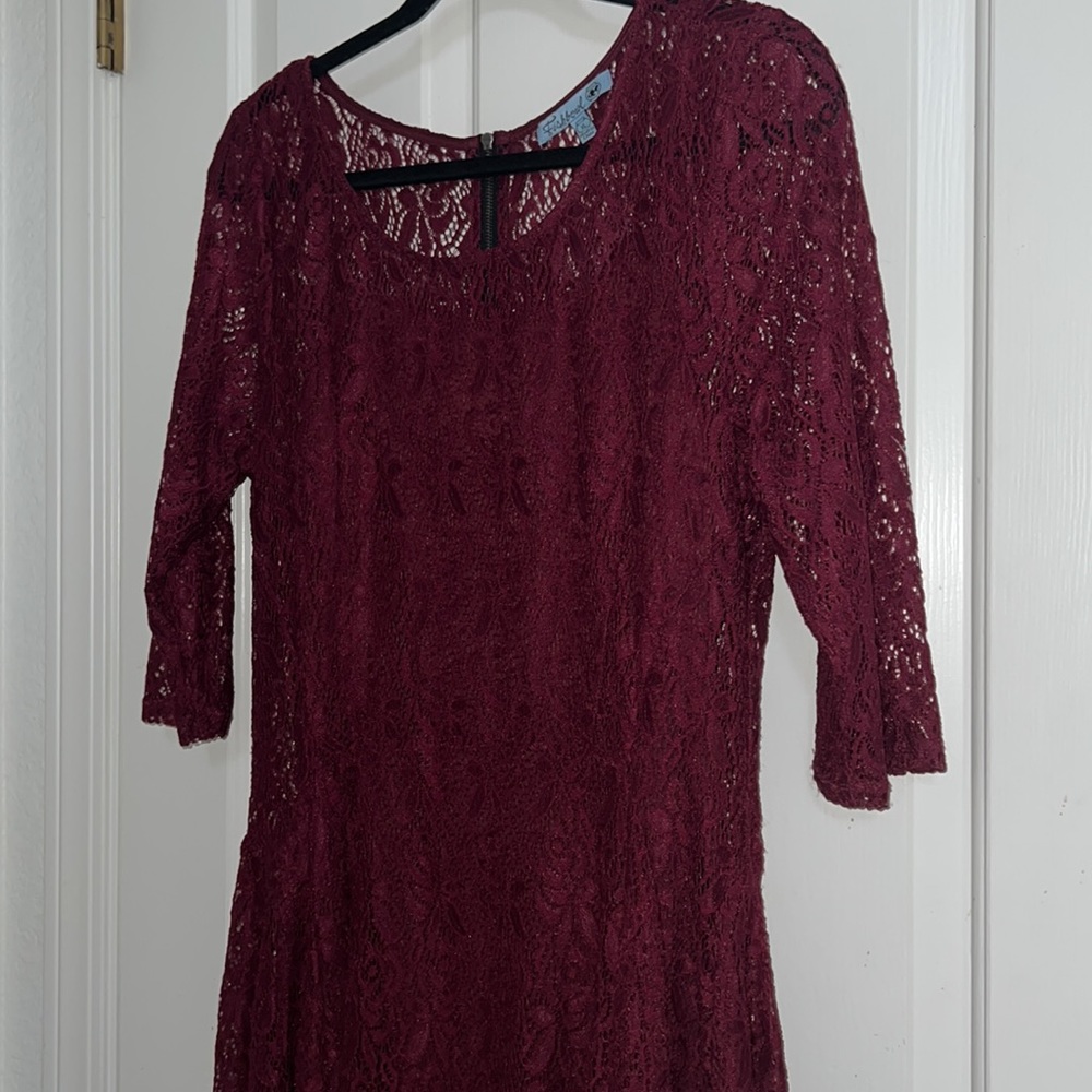 Dress - Picture 2 of 10